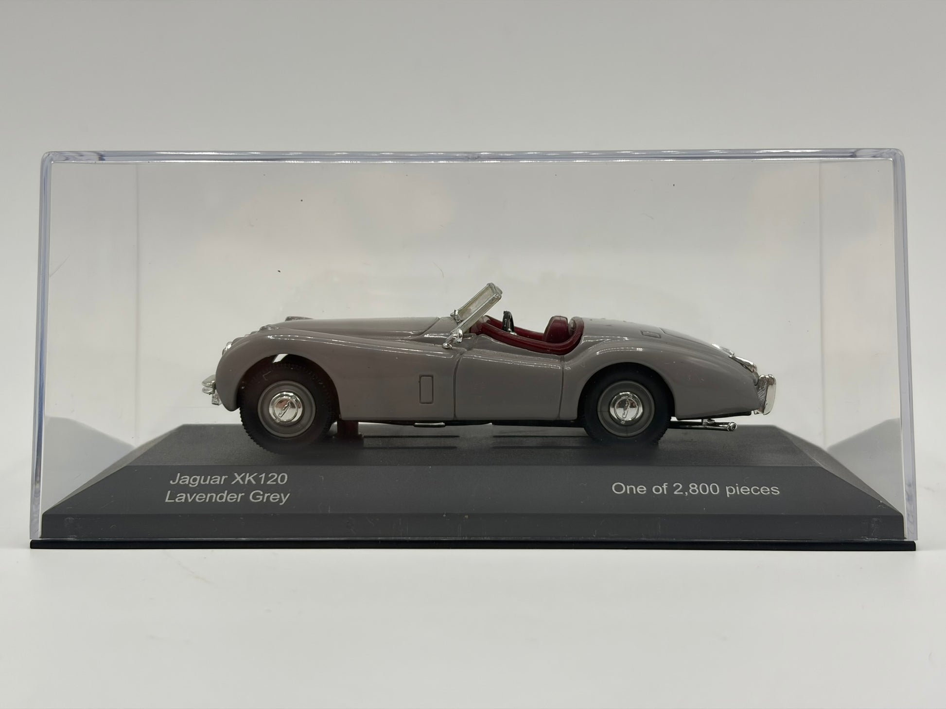 1/43 1949 Jaguar XK120 - Lavender Grey | Corgi Vanguards | Model Car