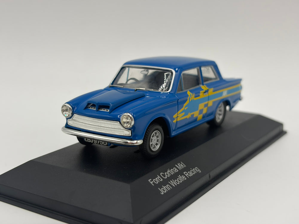 1/43 1966 Ford Cortina Mk1 "John Wolfe Racing" - Corgi Vanguards | Model Car