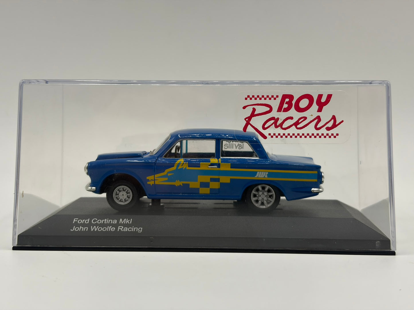 1/43 1966 Ford Cortina Mk1 "John Wolfe Racing" - Corgi Vanguards | Model Car