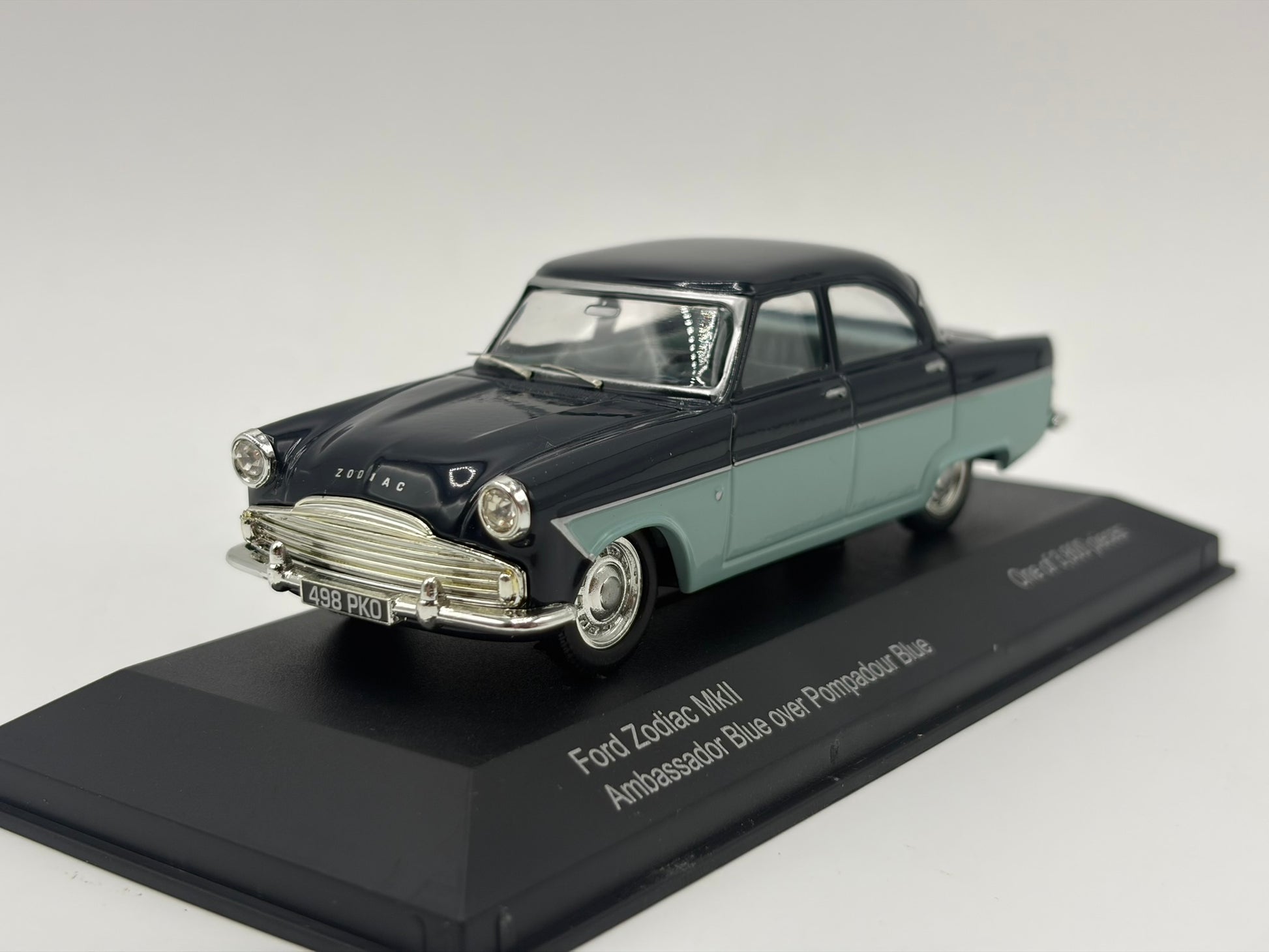 1/43 1960 Ford Zodiac Mk2 - Ambassador Blue | Corgi Vanguards | Model Car