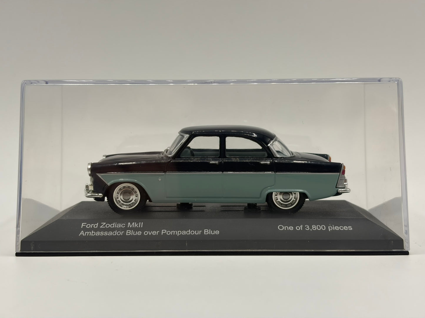 1/43 1960 Ford Zodiac Mk2 - Ambassador Blue | Corgi Vanguards | Model Car