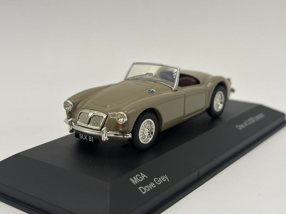 1/43 1957 MG A - Dove Grey | Corgi Vanguards | Model Car