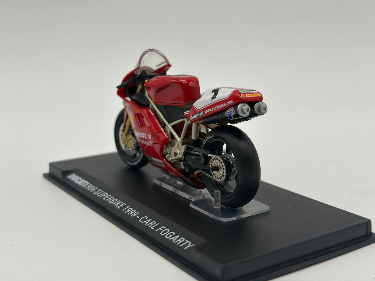 1/24 1999 Ducati 996 Superbike - Carl Fogarty | Champion Racing Bikes Model