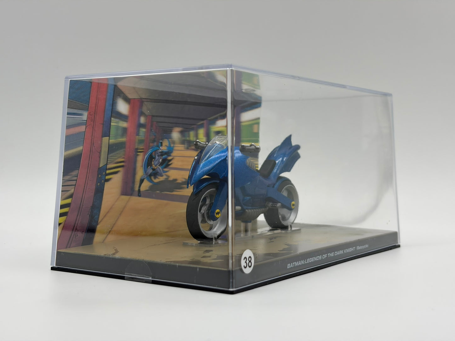 1/43 2005 Batcycle - Batman, Legends of the Dark Knight | Batman Automobilia Collection