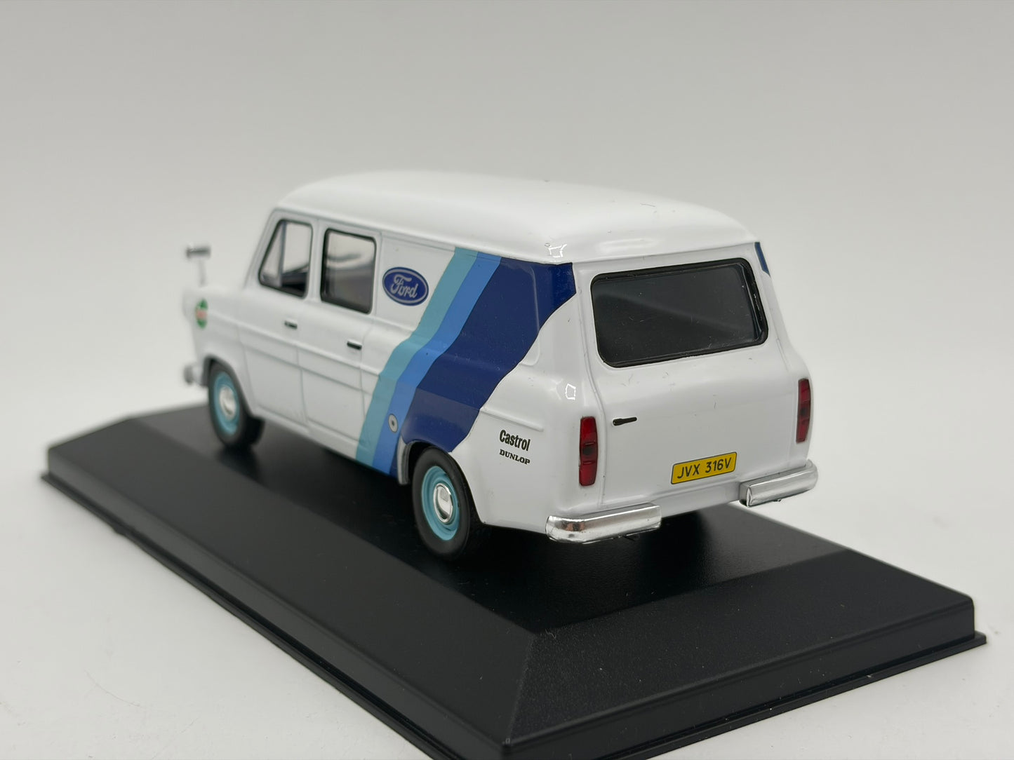 1/43 1979 Ford Transit Mk1 Rally Service Van | Model