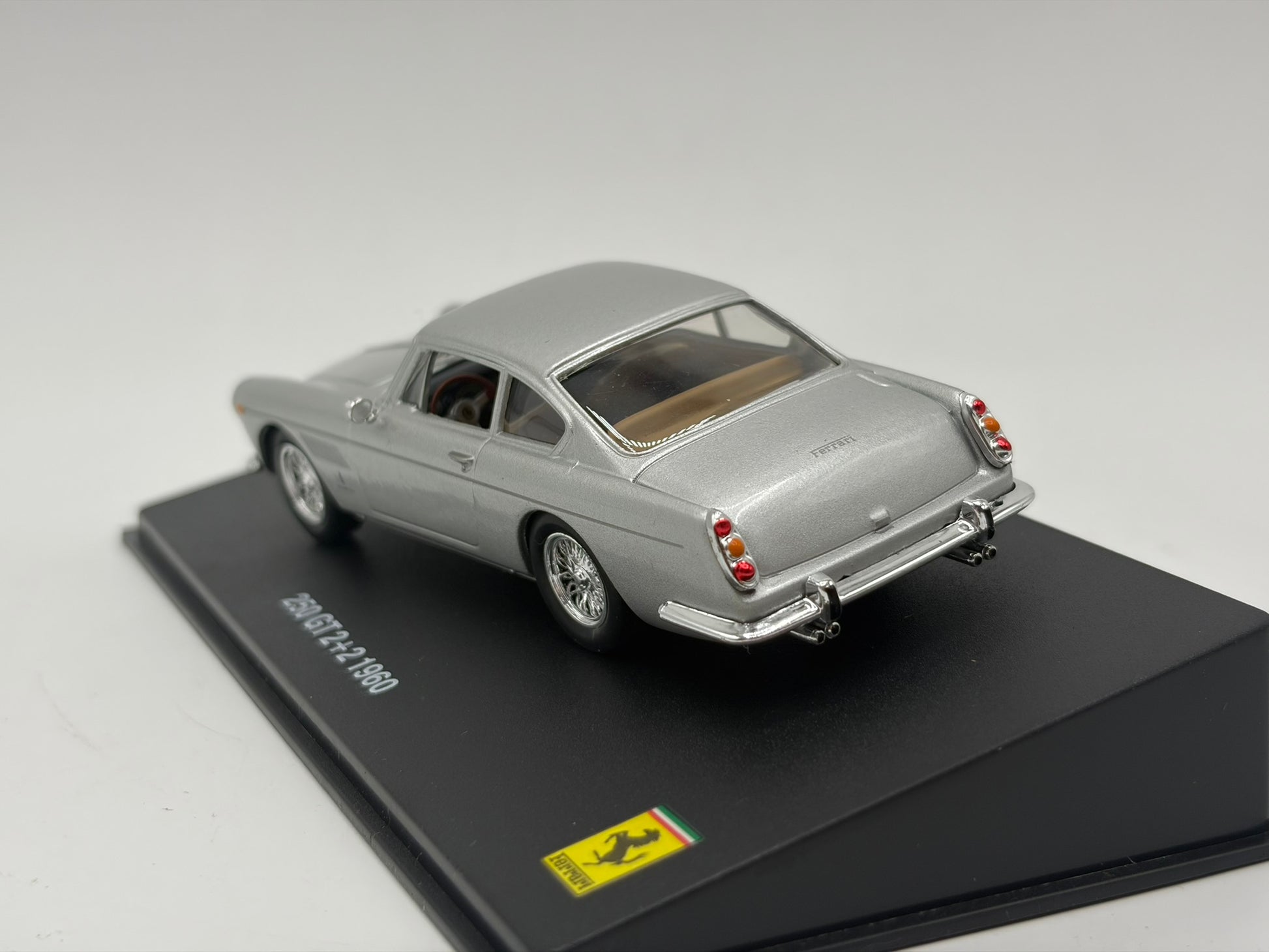 1/43 1960 Ferrari 250 GT 2+2 | Model Car | Ferrari GT Collection