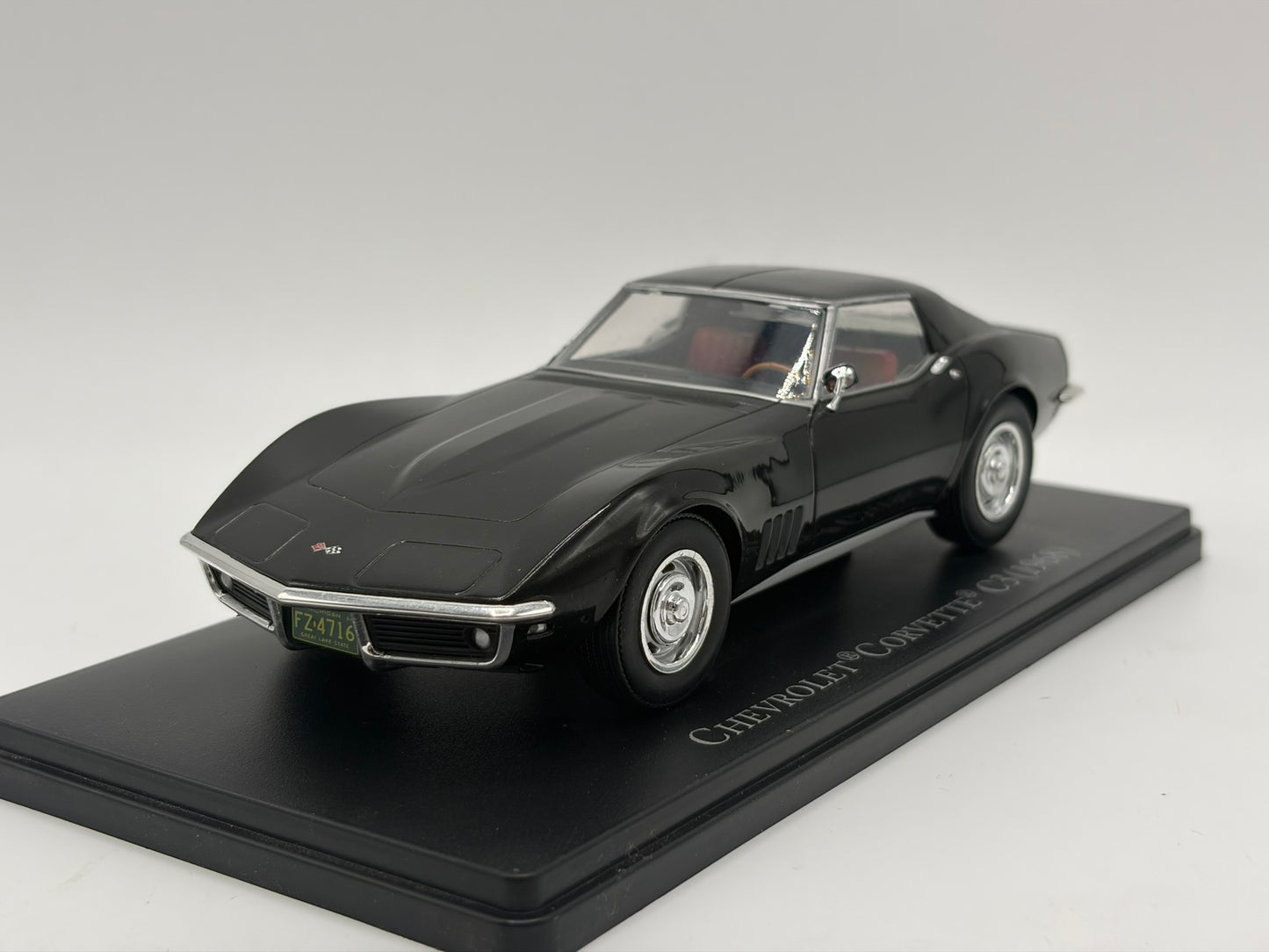 1/24 1968 Chevrolet Corvette C3 | Model Car | American Car Collection