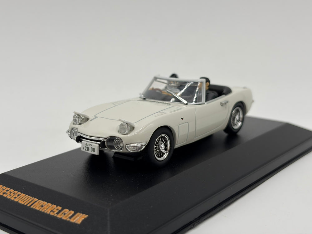 1/43 1967 Toyota 2000GT | Model Car