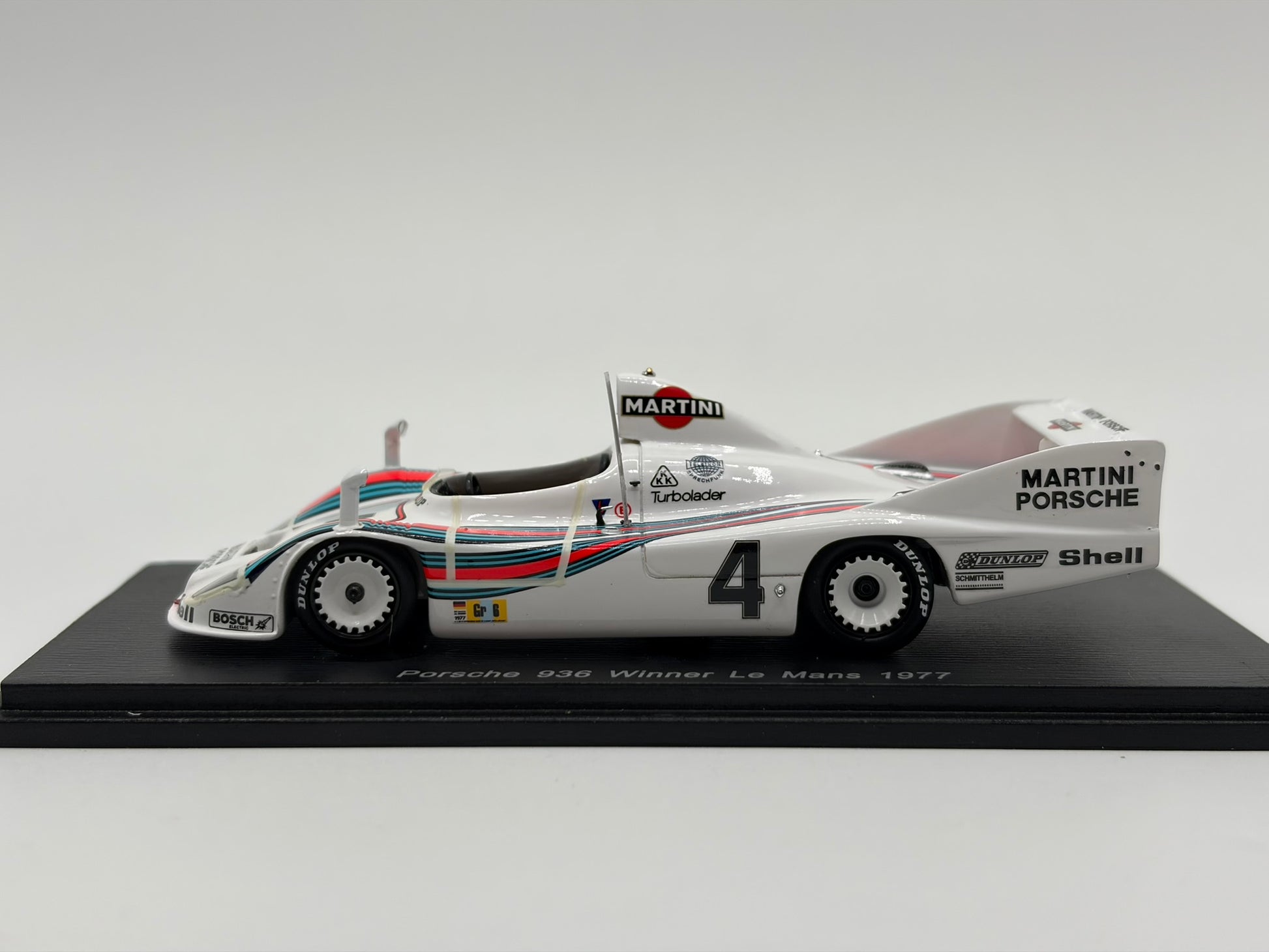 1/43 1977 Porsche 936 - Ickx / Barth / Haywood - Spark | Model Le Mans Car