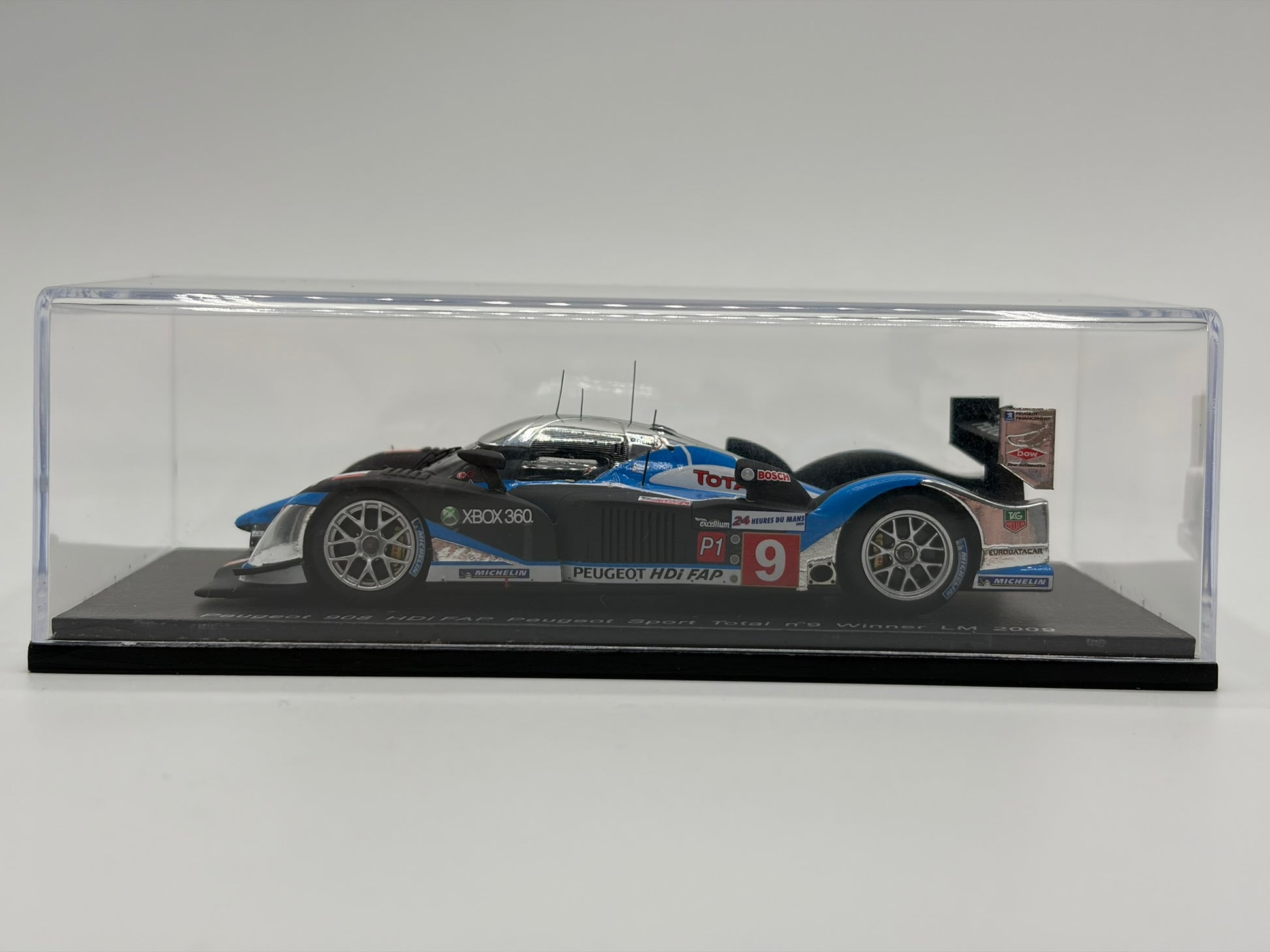 1/43 2009 Peugeot 908 HDi FAP - Brabham / Gene / Wurz - Spark | Model Le Mans Car