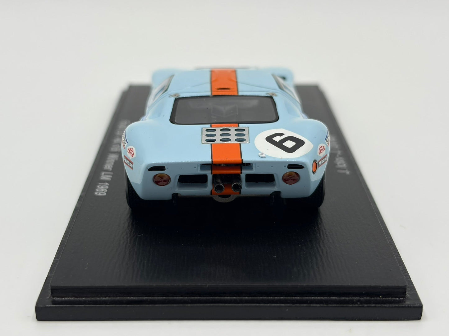 1/43 1969 Ford GT40 - Ickx / Oliver - Spark | Model Le Mans Car