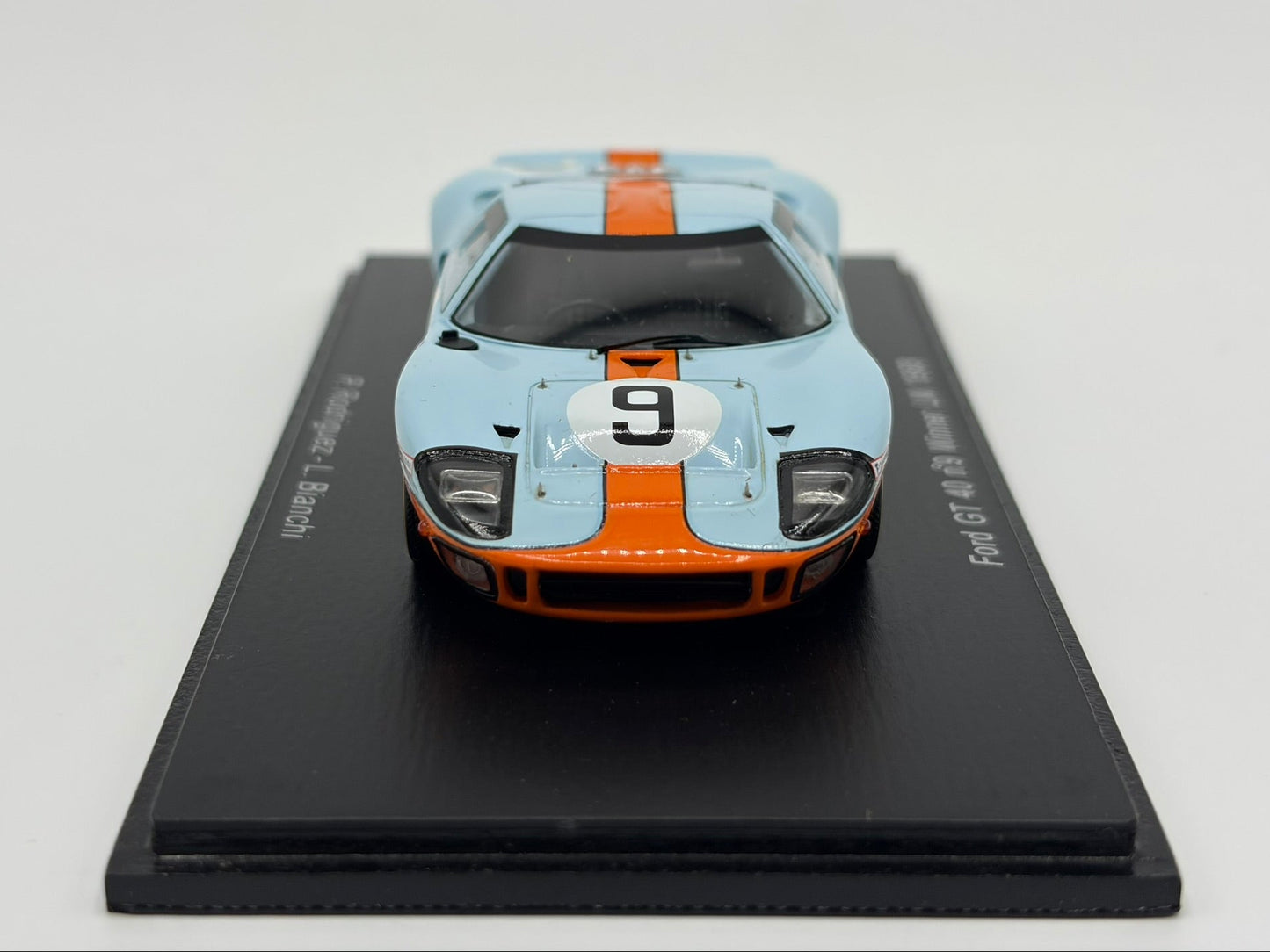 1/43 1968 Ford GT40 - Rodriguez / Bianchi - Spark | Model Le Mans Car