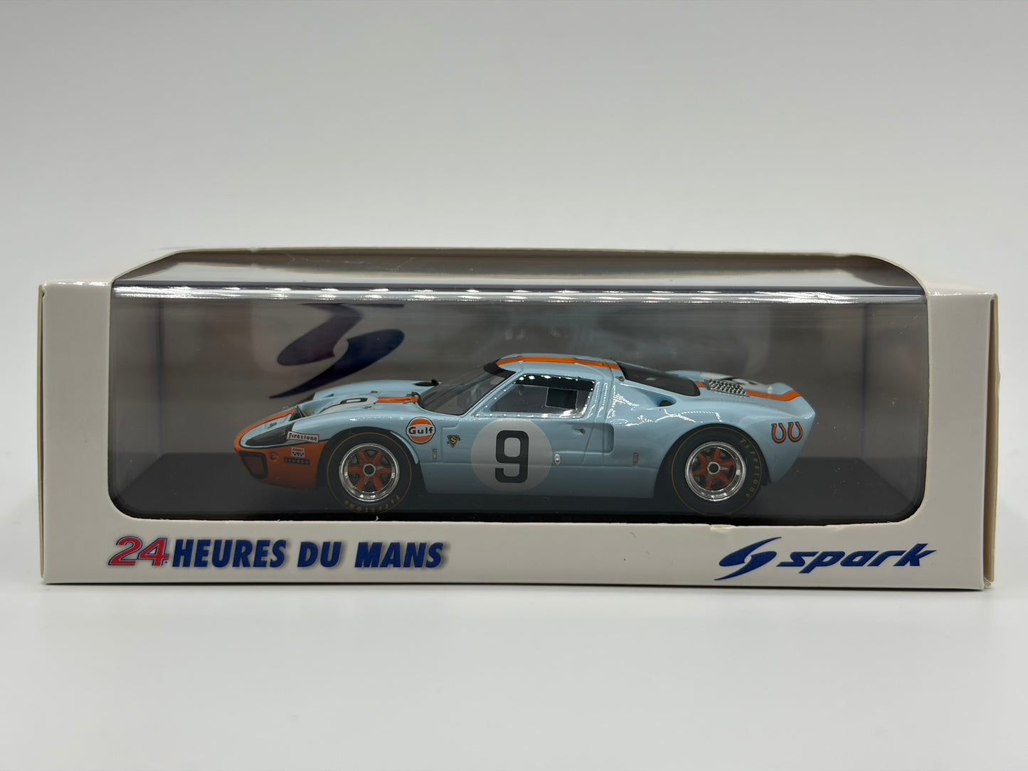 1/43 1968 Ford GT40 - Rodriguez / Bianchi - Spark | Model Le Mans Car