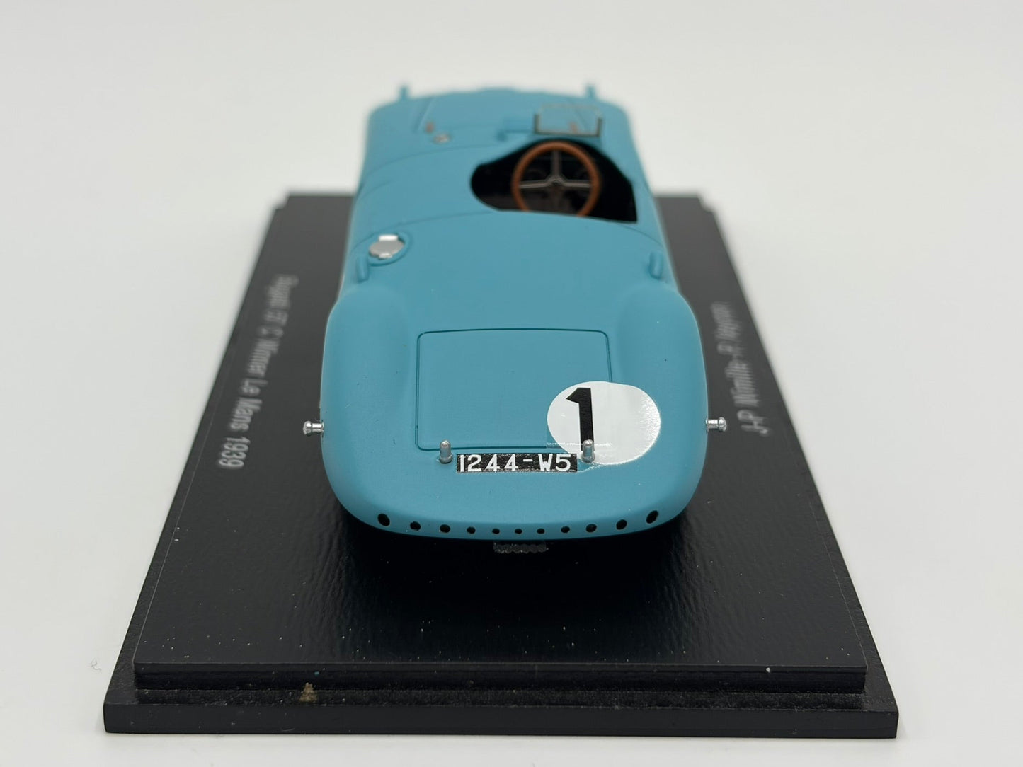 1/43 1939 Bugatti Type 57C "Tank" - Wimille / Veyron - Spark | Model Le Mans Car
