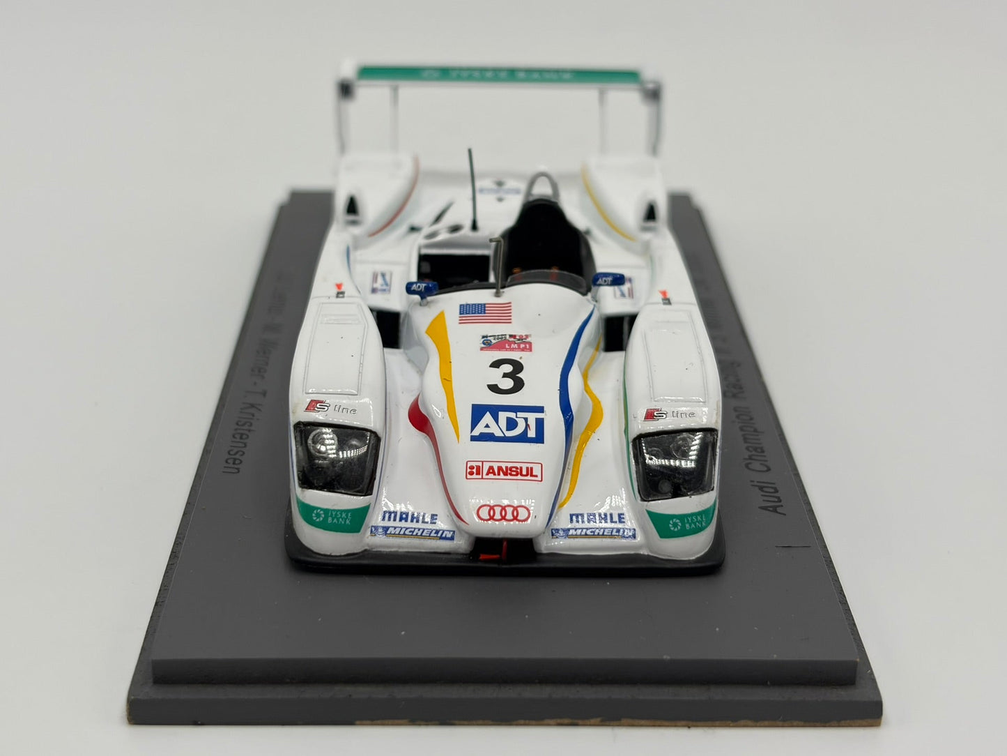 1/43 2005 Audi R8 - Lehto / Kristensen / Werner - Spark | Model Le Mans Car
