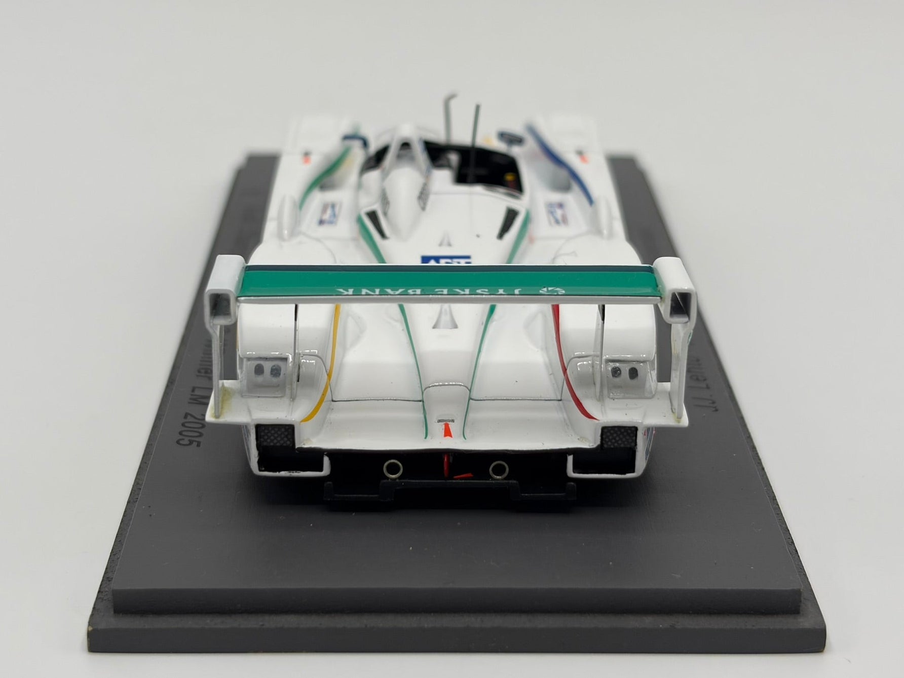 1/43 2005 Audi R8 - Lehto / Kristensen / Werner - Spark | Model Le Mans Car