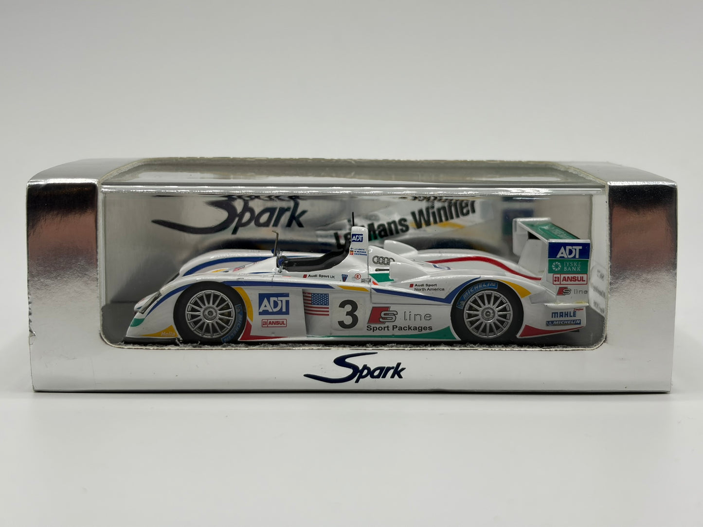 1/43 2005 Audi R8 - Lehto / Kristensen / Werner - Spark | Model Le Mans Car