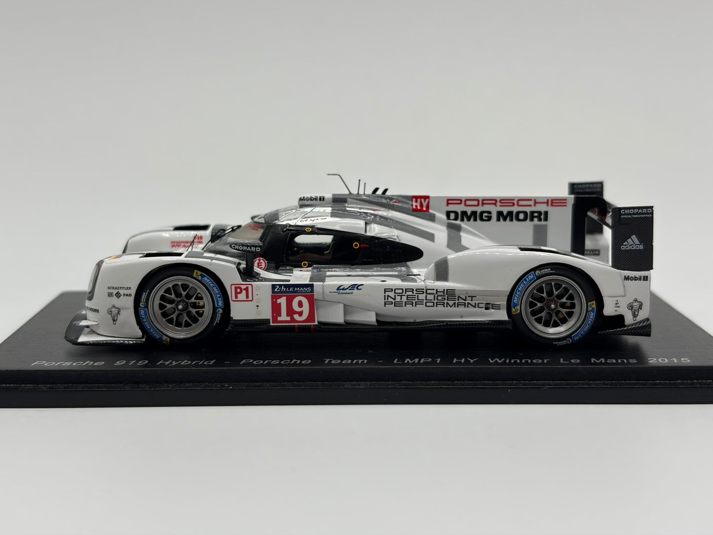 1/43 2015 Porsche 919 Hybrid - Bamber / Hulkenberg / Tandy - Spark | Model Le Mans Car