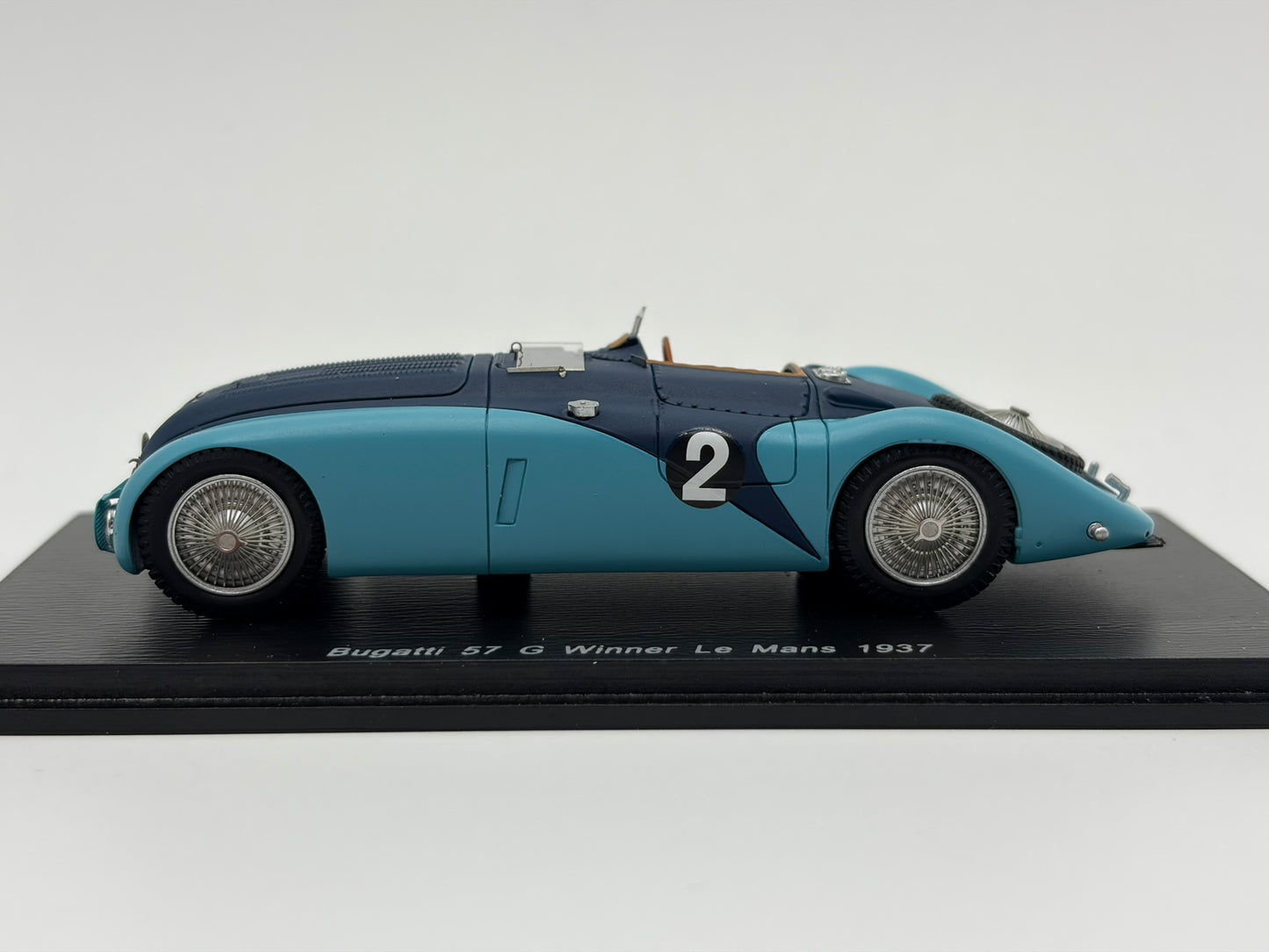 1/43 1937 Bugatti 57G "Tank" - Wimille / Benoist - Spark | Model Le Mans Car