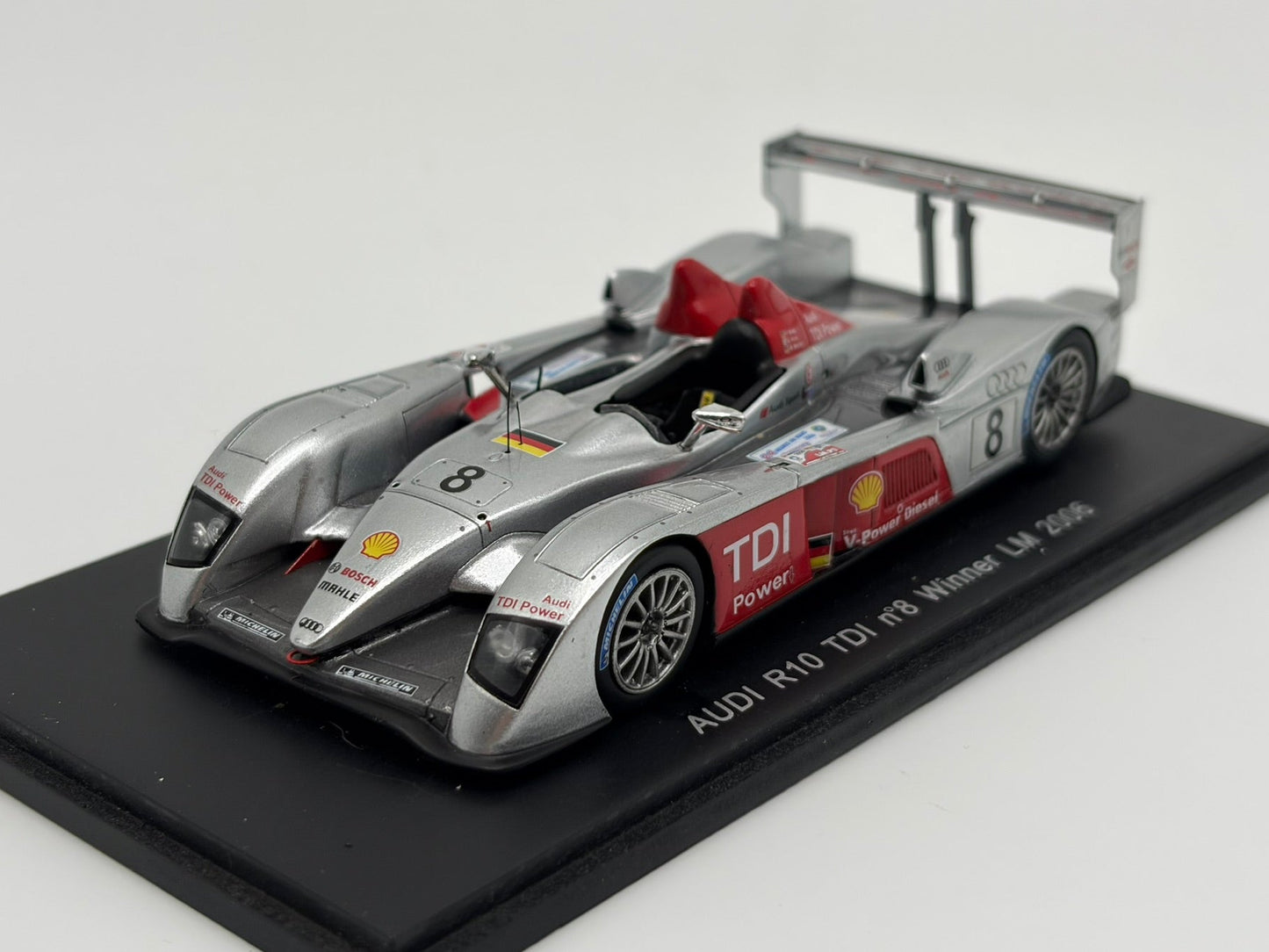 1/43 2006 Audi R10 TDI - Biela / Pirro / Werner - Spark | Model Le Mans Car