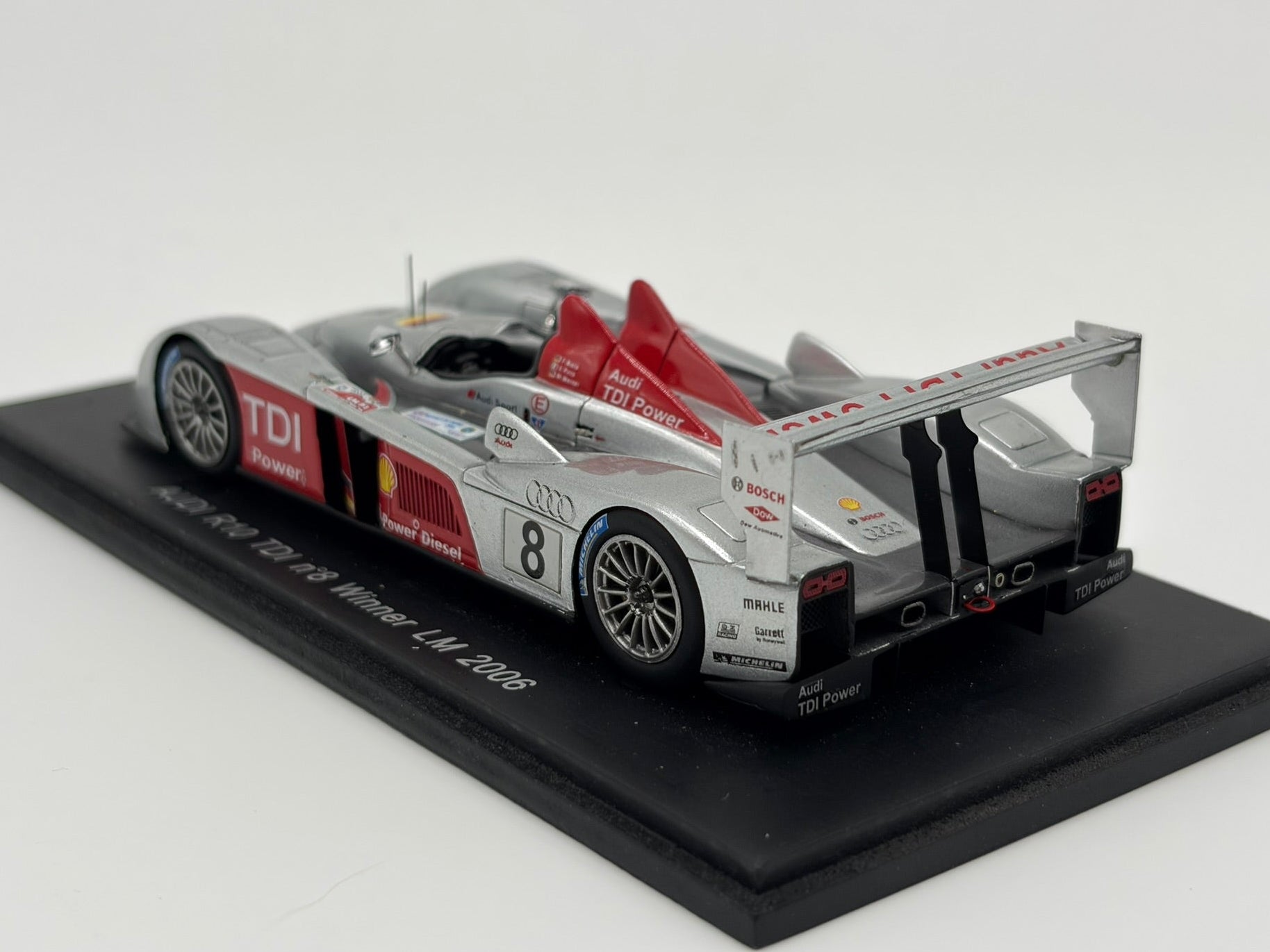 1/43 2006 Audi R10 TDI - Biela / Pirro / Werner - Spark | Model Le Mans Car