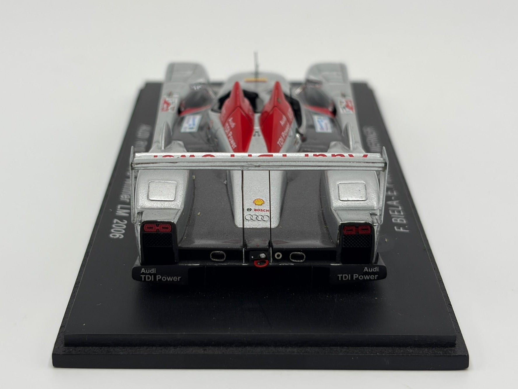 1/43 2006 Audi R10 TDI - Biela / Pirro / Werner - Spark | Model Le Mans Car