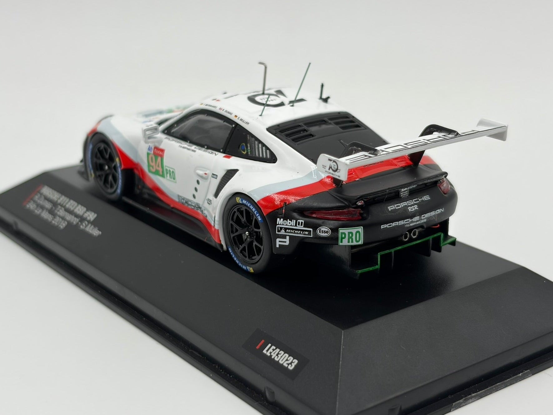 1/43 2018 Porsche 911 RSR #94 - Dumas / Bernhard / Muller - IXO | Model Le Mans Car