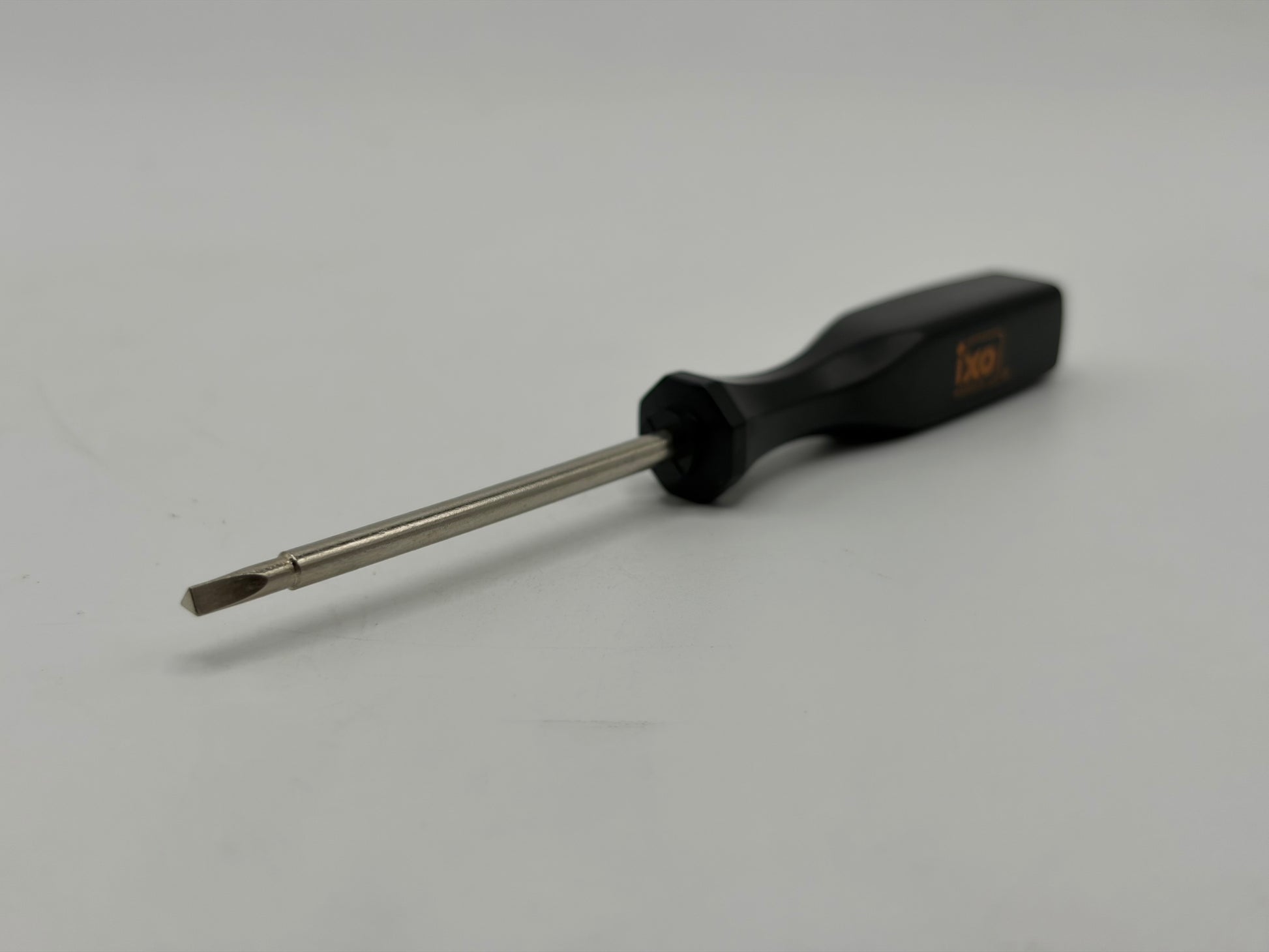 IXO Triangular Screwdriver
