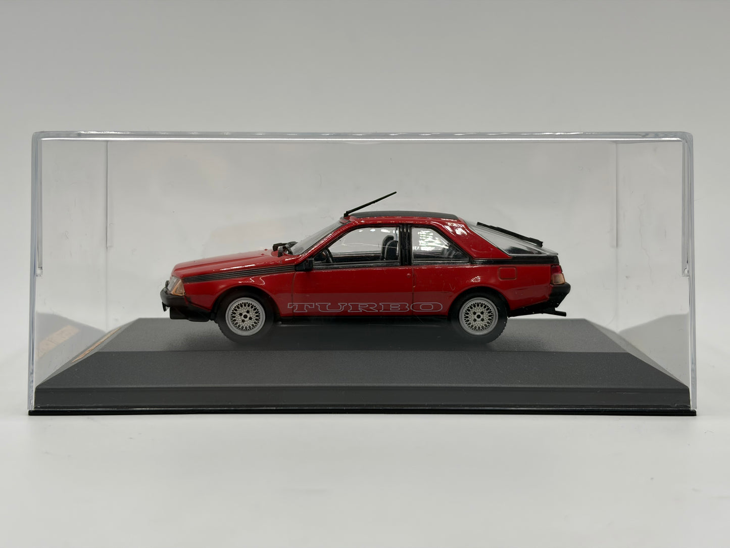 1/43 Scale Clear Display Case with Plinth