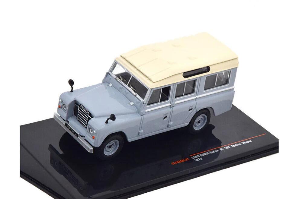 1/43 1958 Land Rover Defender Series II - IXO