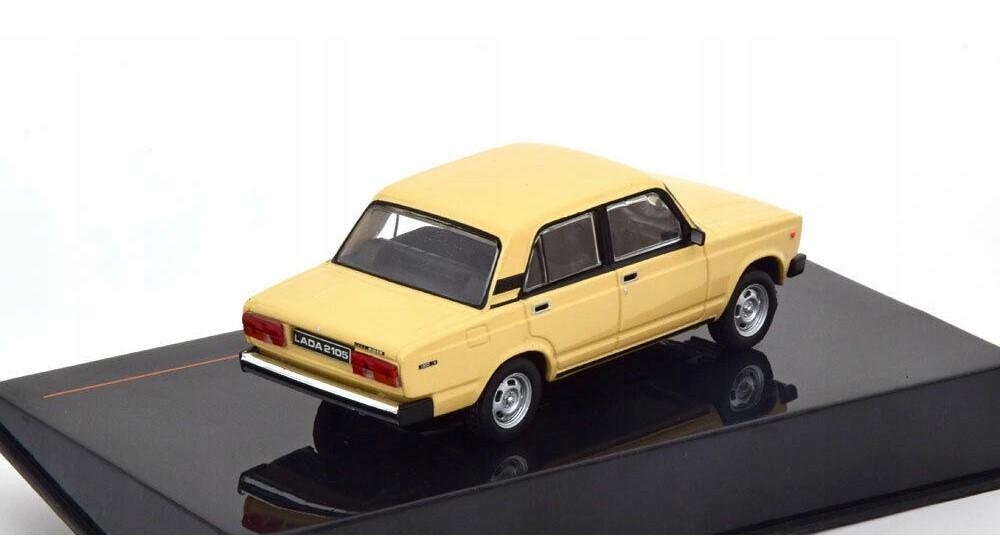 1/43 1981 Lada 2105 - IXO