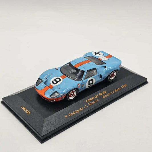 1/43 1968 Ford GT40 - Rodriguez / Bianchi - IXO