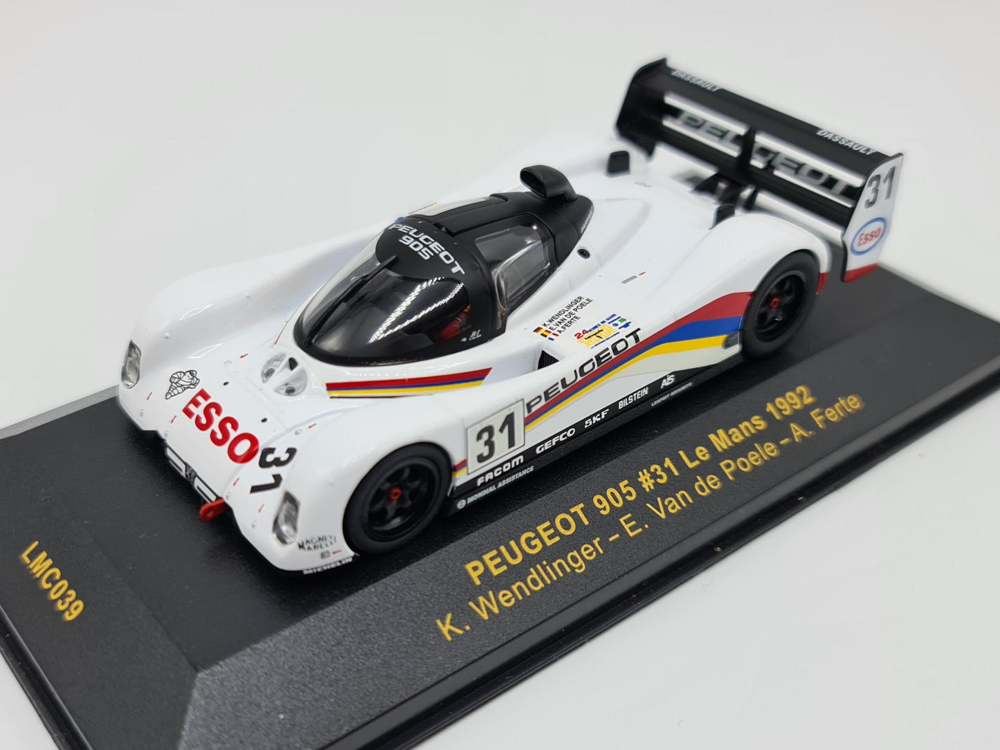 1/43 1992 Peugeot 905 #31 - Wendlinger / van de Poele / Ferté - IXO
