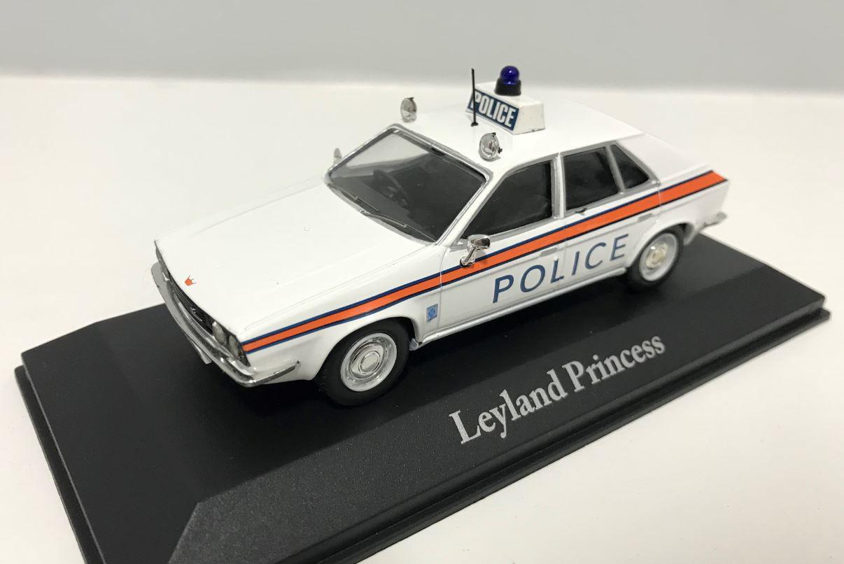 1/43 1976 Leyland Princess - British Police - Staffordshire