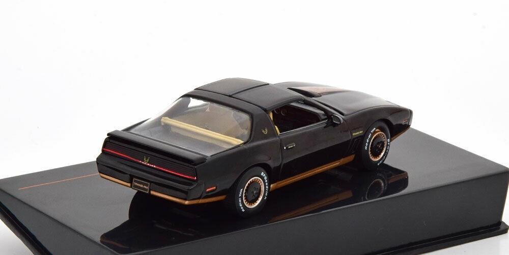 1/43 1982 Pontiac Firebird - IXO | Model Car
