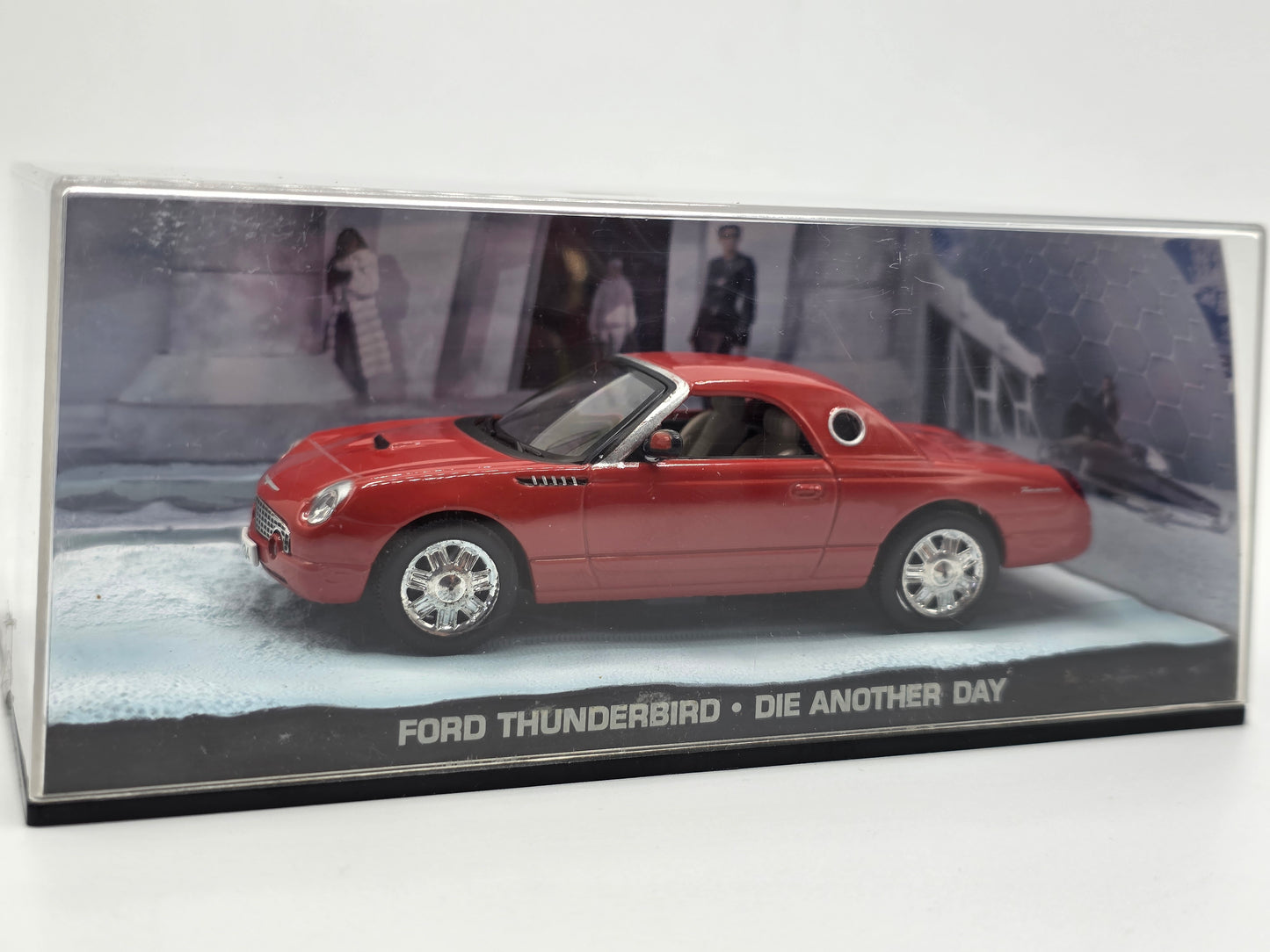 1/43 2003 Ford Thunderbird - Die Another Day / James Bond