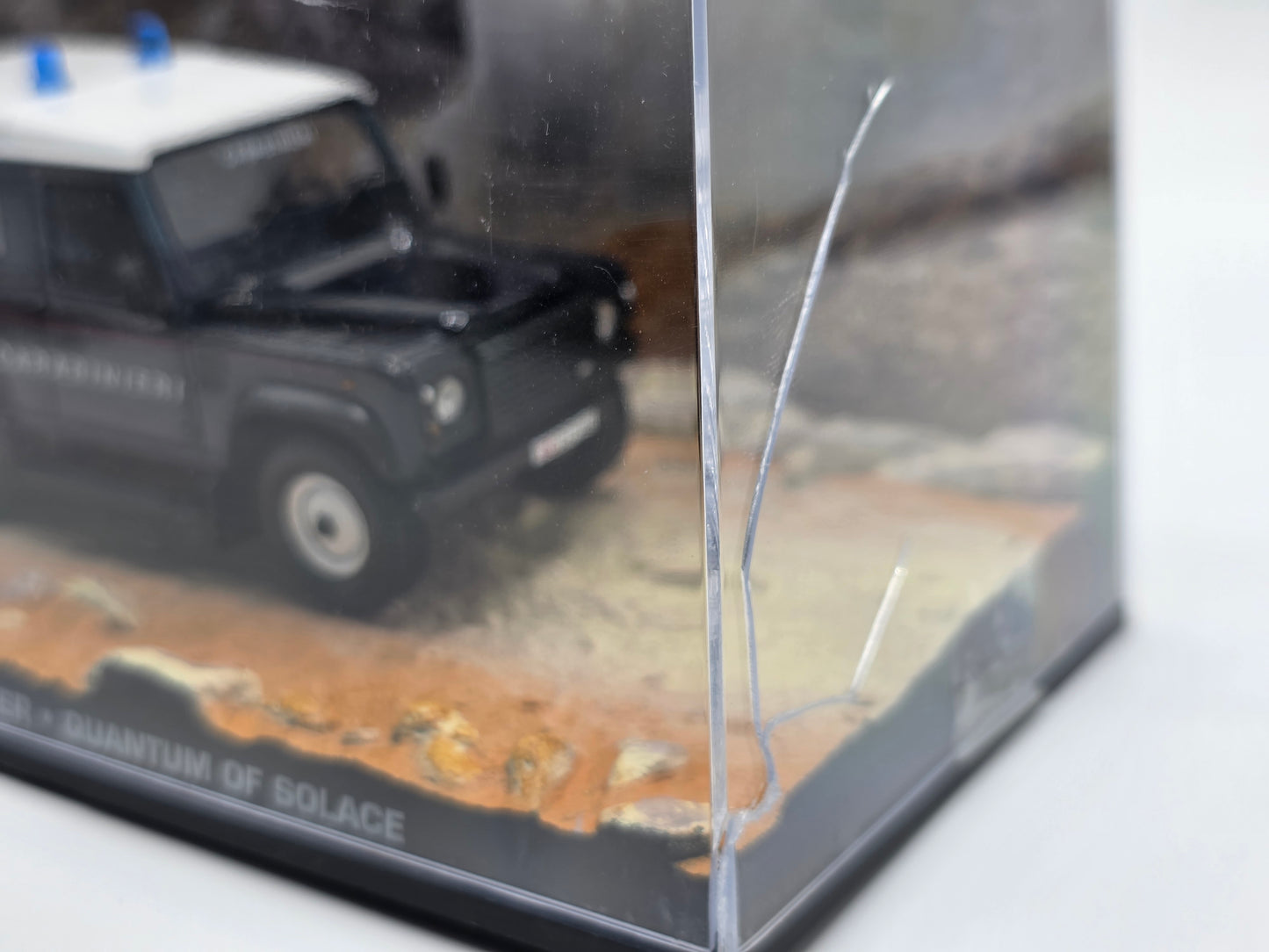 1/43 1965 Land Rover Defender - Quantum of Solace / James Bond