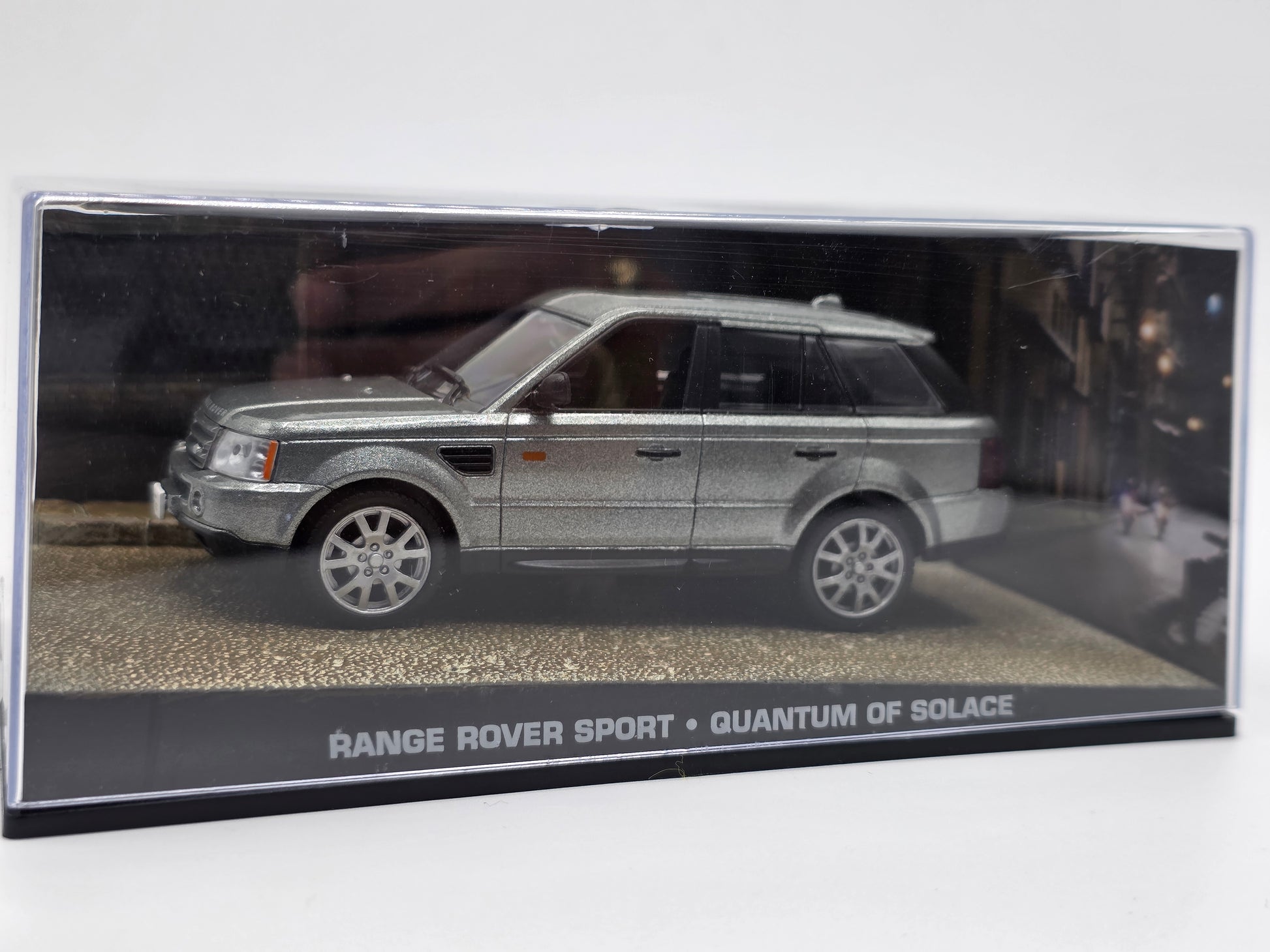 1/43 2008 Range Rover Sport - Quantum of Solace / James Bond
